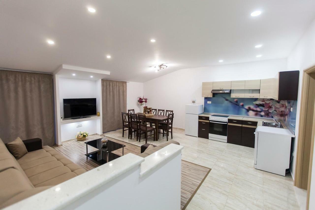 Apartment Dalmatia Kaštela Eksteriør billede
